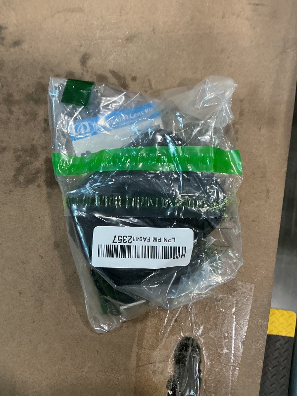 Photo 1 of **SEE PHOTOS**MIAO LAB 5 in 1 Phone Camera Lens Kit -0.63X Wide Angle Lens & 15X Macro Lens+190°Fisheye Lens/CPL + 2X Telephoto Lens Compatible with iPhone Samsung Sony and Most of Smartphone