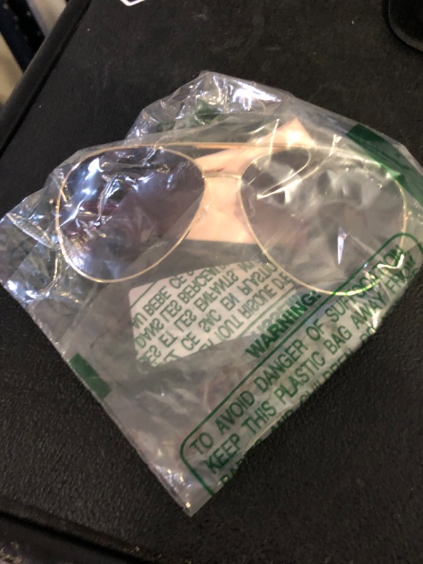 Photo 1 of GUVIVI Retro Gold Aviator Sunglasses for Women Men, 2025 Metal Oversized 70s Aviators Green Sun Glasses