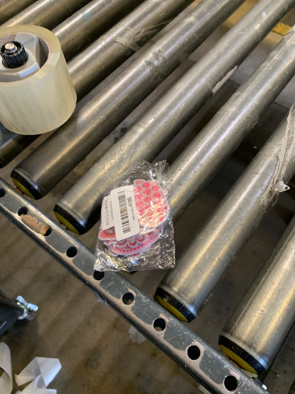 Photo 1 of 12 Pcs Valentine’s Day Iron on Patches Pink Sew Iron on Embroidered Patches Small Iron on Patches Heart Letter Balloon Design Cute DIY Repair Patch for Couples Clothing Backpack Jackets Hat