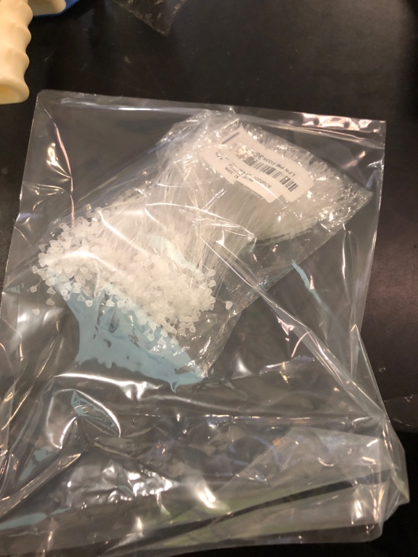 Photo 1 of 1000Pcs Hang Prices Tag Fasteners, 5 Inch Snap Lock Pins Plastic Tags for Clothing Mark Shoe Bag Jewelry Security Loop Fasteners Retail Store Supplies (Clear)