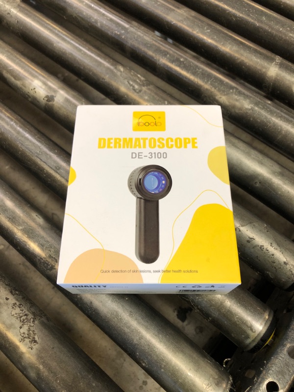 Photo 1 of IBOOLO DE-3100 Dermatoscope, 10x Magnify Skin Analyzer Machine Polarized Dermatoscope