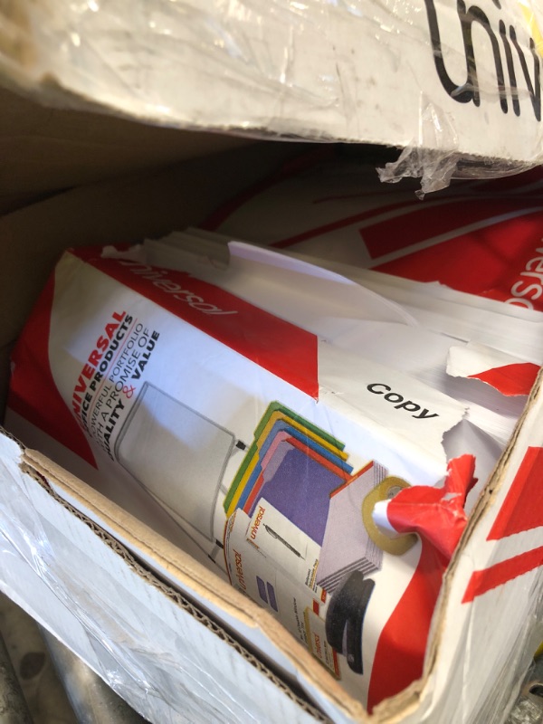Photo 1 of Universal 21200 Copy Paper, 92 Brightness, 20lb, 8-1/2 x 11, White (Case of 5000 Sheets)