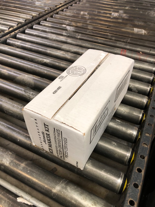 Photo 1 of Whirlpool 4317943 Ice Maker Assembly