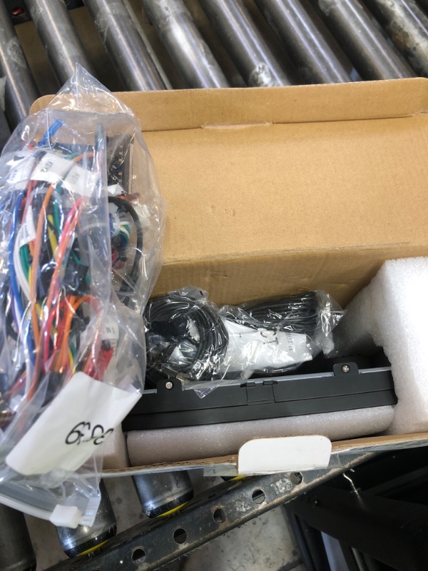Photo 1 of 8 CORE 4G+64G Car Radio for VW Passat Jetta Tiguan Golf MK5 MK6 T5 EOS Polo with Wireless CarPlay Android Auto, 9 Inch IPS Touch Screen Android 13 Stereo GPS WiFi Bluetooth 32-Band DSP