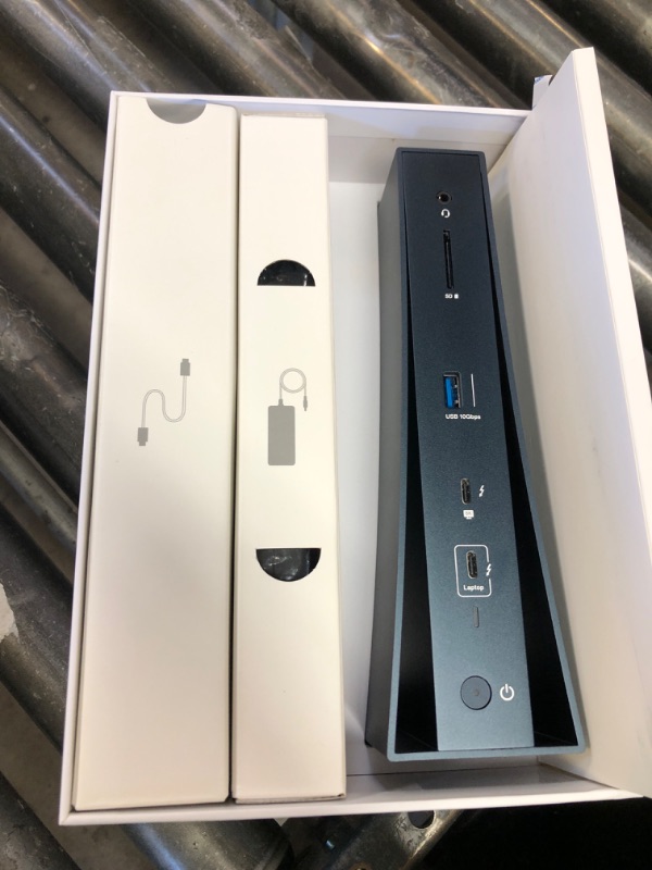 Photo 1 of iVANKY Intel Certified Thunderbolt 5 Dock FusionDock Pro 3 Docking Station with 11-Port 180W Power, Single 8K, Dual 6K@60Hz for MacBook Pro/Max Series, Dual 8K@60Hz for Windows TB5, 120Gbps, 2.5GbE