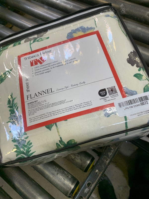 Photo 1 of Fleur 170-GSM Flannel Printed Sheet Set Queen