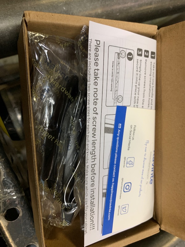 Photo 1 of Ravinte 10 Pack 3 Inch Kitchen Cabinet Hardware Handles Matte Black Pulls Black Drawer Pulls for Cabinets Cupboard Drawer Handles