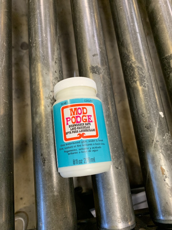 Photo 1 of Mod Podge Dishwasher Safe Waterbased Sealer, Glue and Finish (8-Ounce), CS15059 Gloss, 8 Ounce