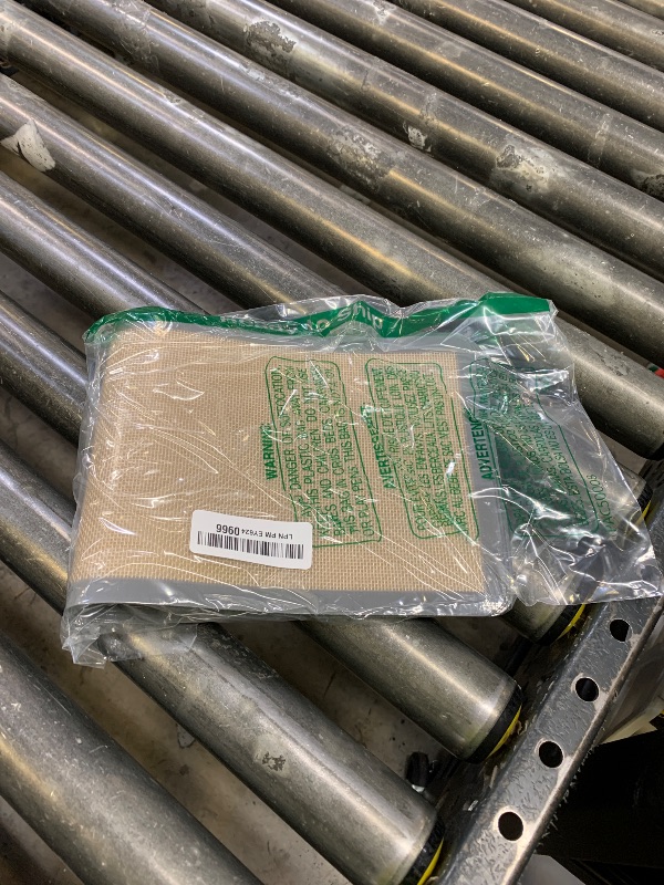 Photo 1 of Silicone Mats For Harvest Right Freeze Dryer Medium Size Trays (M -Medium- 5 Pcs)