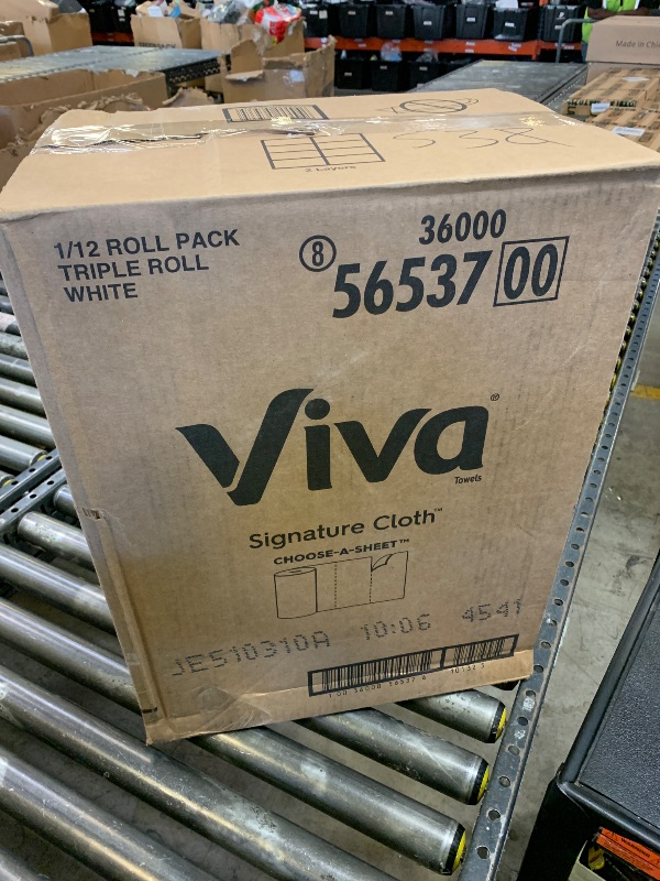 Photo 1 of Viva Signature Cloth Paper Towels, 12 Triple Rolls, 129 Sheets per Roll
