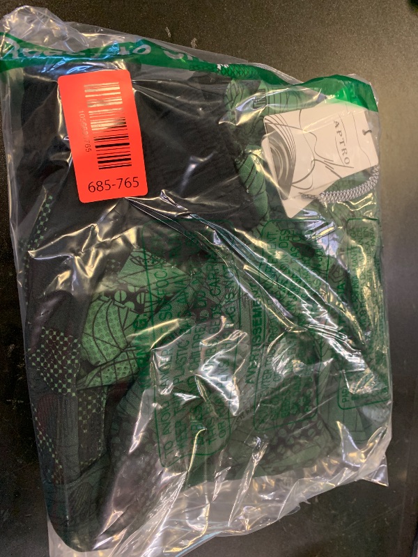 Photo 1 of APTRO Men's Swim Trunks 9" Quick Dry Bathing Suit Big & Tall Beach Swimsuits HWP023 Green 1X