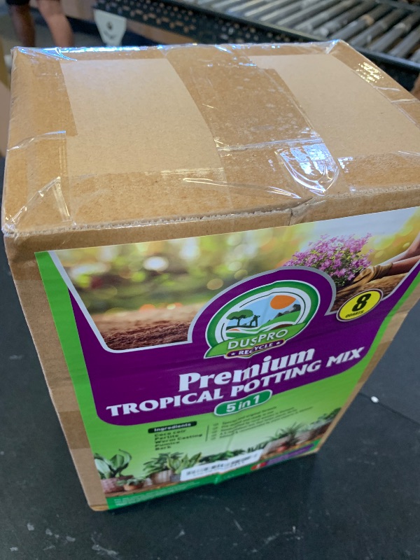 Photo 1 of DUSPRO Recycle Tropical Potting Mix Pre-Mixed 5in1 with Pine Bark, Coco Coir, Perlite, Worm Casting & Pumice Ideal Aroid Mix Soil for Monstera, Pothos, Philodendron, Other Indoor HousePlants 8QRT