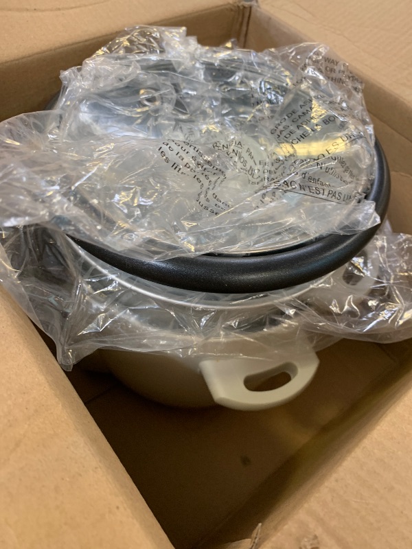 Photo 1 of Aroma Housewares Aroma 6-cup (cooked) 1.5 Qt. One Touch Rice Cooker, White (ARC-363NG), 6 cup cooked/ 3 cup uncook/ 1.5 Qt.