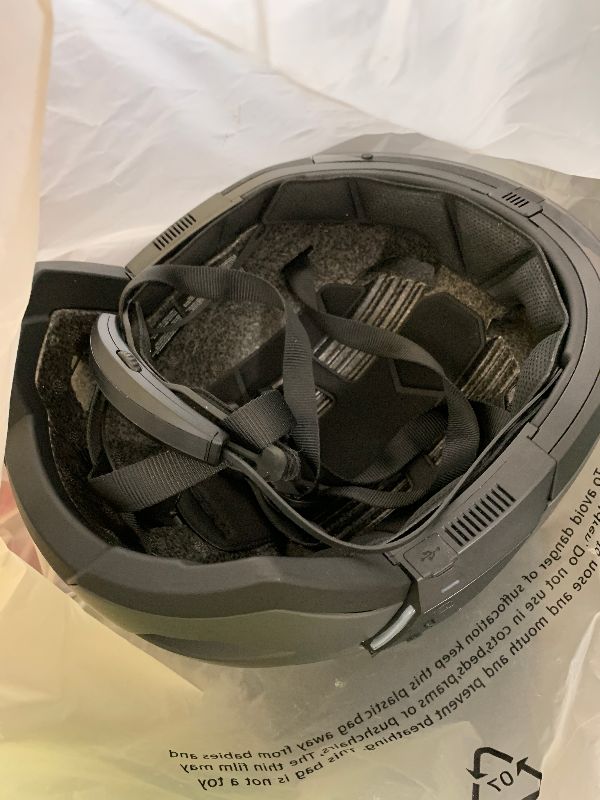 Photo 1 of Sena U1 E-Bike Smart Helmet with Mesh 2.0 Intercom (Matte Gray, L)