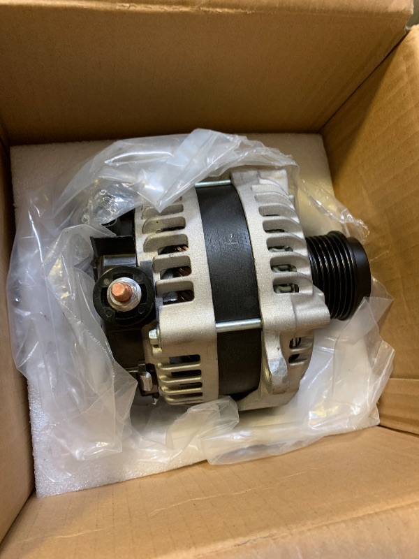 Photo 1 of Yeoflagtrade 84143540 High Output Alternator Fit for 2014-2018 Chevy Silverado GMC Sierra 1500 2015-2020 Suburban Tahoe Yukon Denali Cadillac Escalade 4.3 5.3 6.2L Alternator 12V 170AMP #22949467
