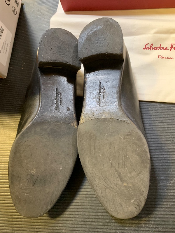 Photo 1 of Use Salvatore Ferragamo Vara Black Patent Bow Shoes 
** Unknown Size***