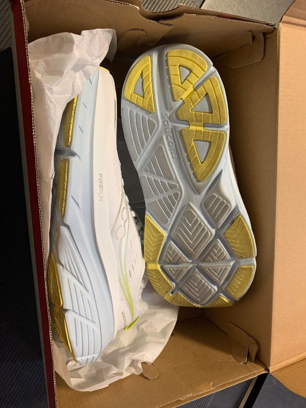 Photo 1 of Saucony Guide 18