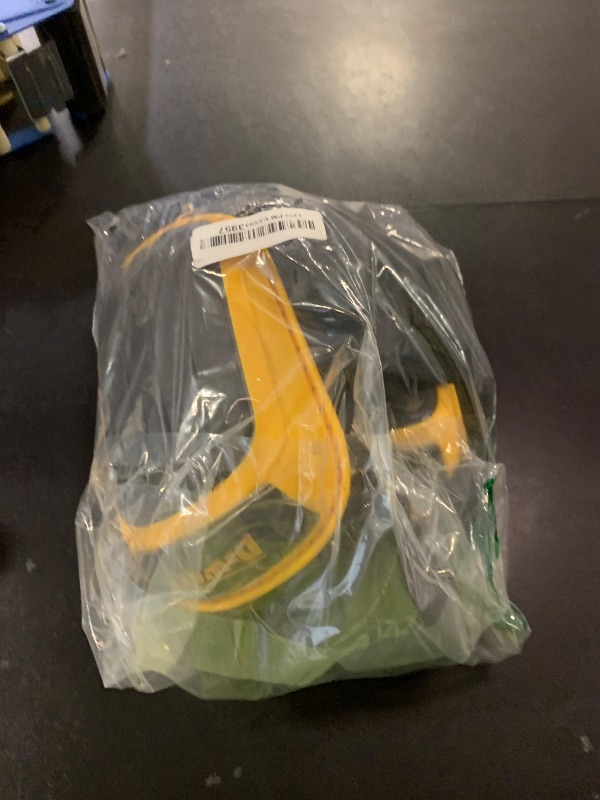 Photo 1 of DEWALT Flooring Knee Pads with Gel (DWST590014)