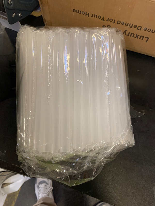 Photo 1 of 100 Pcs Multi Colors Jumbo Smoothie Boba Straws,Plastic Milkshake Disposable Wide-mouthed Large Individually Wrapped Straws(0.52" Wide X 8.27" Long) ? (transparent, 0.52" Wide X 8.27" Long)