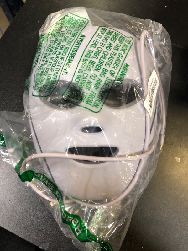 Photo 1 of Shark CryoGlow LED Face Mask with Under-Eye Cooling, Anti-Ageing & Blemish Repair, Red & Blue LED, Infrared Light Therapy, USB-C, Remote Control, Storage Bag, Lilac Chill, FW312PL