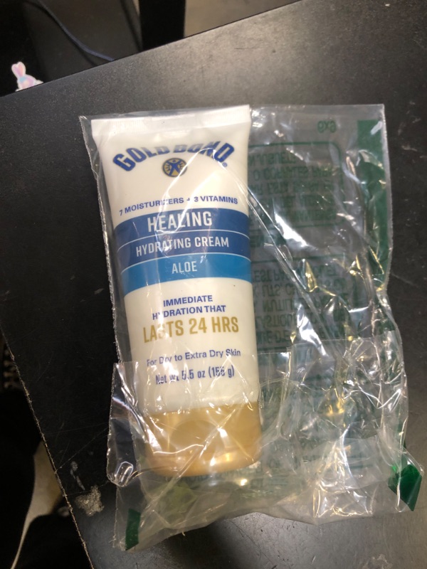 Photo 1 of Gold Bond Healing Skin Therapy Lotion with Aloe 5.5 oz., Non-Greasy & Hypoallergenic