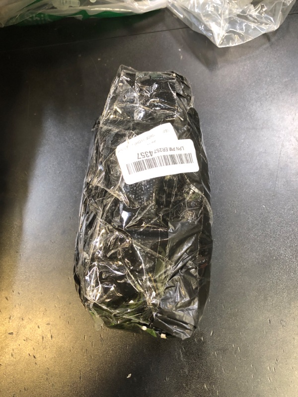 Photo 1 of MUKLEI 200 Pack Low Stress Plant Training Clips, 90 Degrees Plant Stem Bender, Branch Training Clips for Tomato Branches, Fruit Trees, Flowers