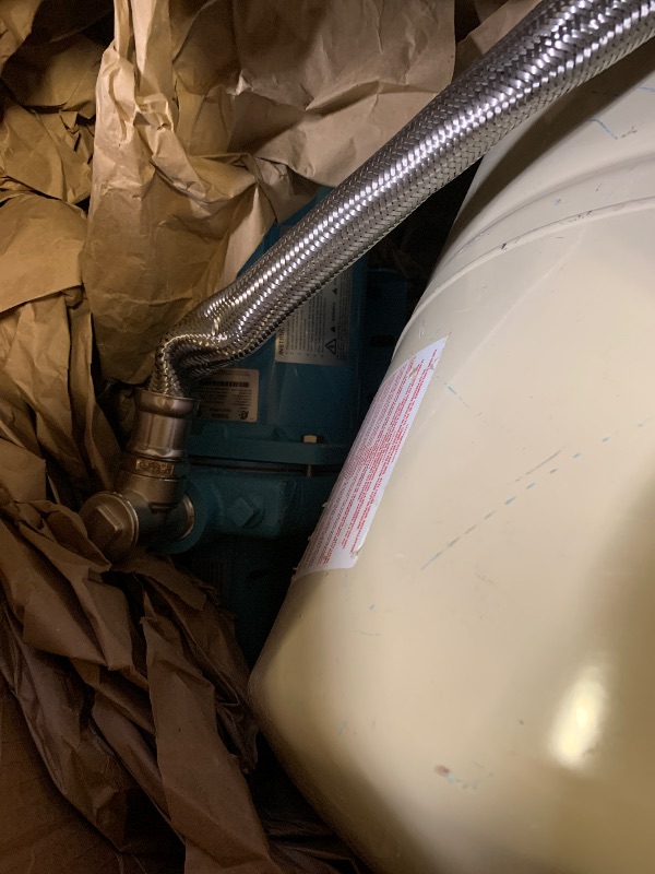 Photo 1 of Little Giant LGS-75/LG14AH Dual Voltage (115/230V) 3/4 HP Shallow Well Jet Pump/Tank Combo 16 GPM Cast Iron Pump with 14 Gallon Pressure Tank, Blue/White, 558932