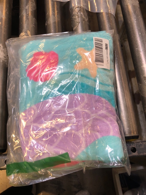 Photo 1 of 100% Cotton Hooded Towel for Toddlers 2-6 Years Boys Girls Kids Bath Pool Beach Towel Soft Absorbent Beach Poncho Little Mermaid
