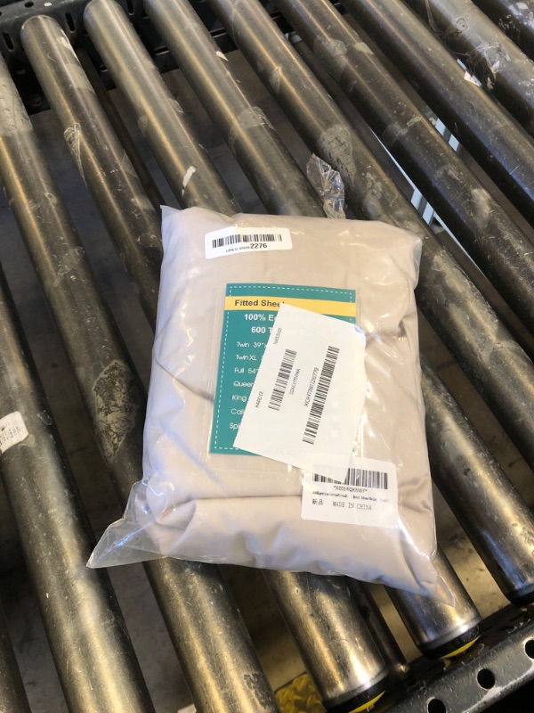 Photo 1 of 100% Egyptian Cotton Fitted Sheet Twin XL/Split King Size, 600 Thread Count, 8-16" Deep Pocket Sheet, Soft & Elastic Sateen Weave Bottom Sheet for Home(Light Beige, 1 Pack Fitted Sheet Only,Twin XL)