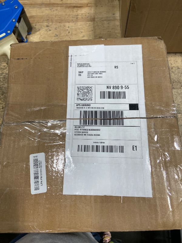 Photo 1 of (used/fair) Anbige Replacement Parts Glass jar with Jar Base Bottom Cap,Blade with Rubber Gasket, Compatible with Oster Pro 1200 Blenders