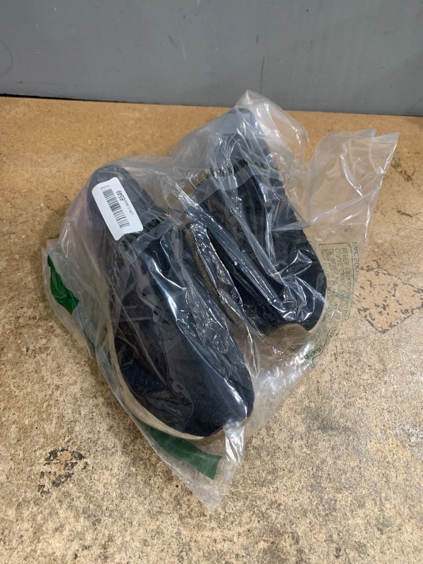 Photo 1 of **** HEAVY USE**** New Balance Women's Fresh Foam Arishi V4 Running Shoe, Black/Light Gold Metallic/Gum 2, 6