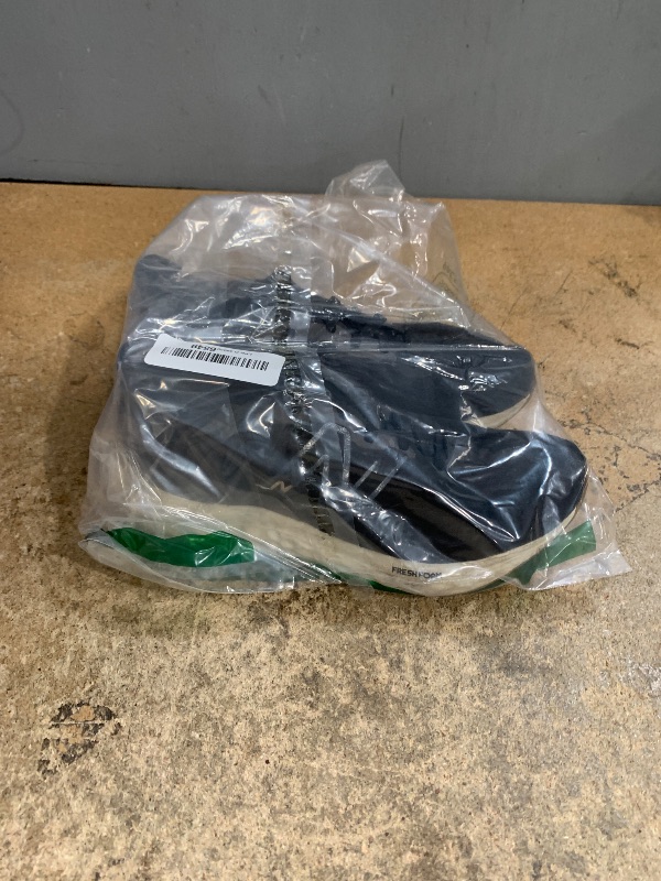 Photo 1 of **** HEAVY USE**** New Balance Women's Fresh Foam Arishi V4 Running Shoe, Black/Light Gold Metallic/Gum 2, 6