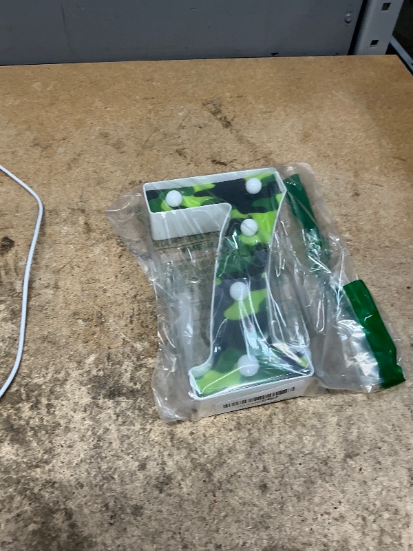 Photo 1 of "7" Decor