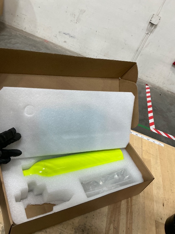 Photo 1 of 0.5L Mini Scuba Tank, Portable Refillable Diving Tank for Underwater Breathing Training, Up to 10?Minute Dive Time (Up to 33?ft), Spare Air Scuba Tanks Underwater Exploratory Photography Snorkeling