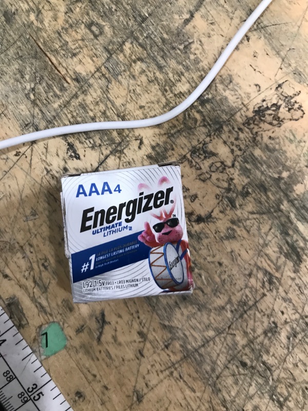 Photo 1 of **1PACK WITH 4 BATTERIES INSIDE** Eveready Battery EVEL92 Energizer Ultimate Lithium AAA Batteries 4, Blue