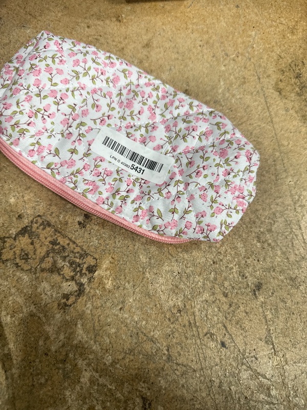 Photo 1 of **PARTIAL SET/ HAS SMALLEST BAG** UUYUUY Makeup Bag for Women 3PCS Quilted Cotton Make Up Bag Travel Cosmetic Bag Large Makeup Bag Set Cute Makeups Organizer Floral Toiletry Pouch for Purse, Pink Floral D