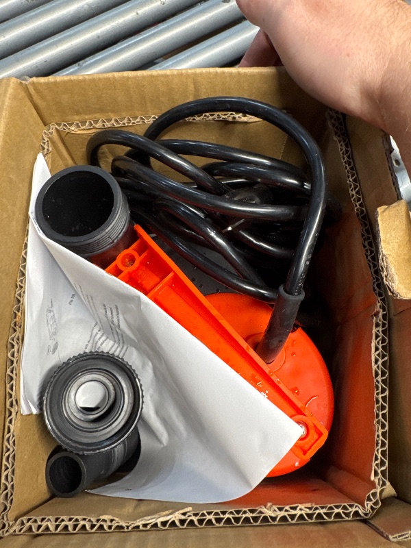Photo 1 of (PARTS/NON-FUNCTIONAL) Prostormer Sump Pump, 1/2HP 2110GPH Sumbersible Water Pump, Portable Electric Pump with Build-in Float Switch for pool draining, Crop Irrigation, Yard and Flooded Cellar