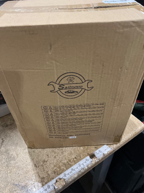 Photo 1 of Sailnovo Rooftop Cargo Carrier Roof Bag, 20 Cubic feet Waterproof Roof Cargo Carrier fit car with/Without Luggage Rack - Vehicle Soft Shell Roof Cargo Box with Tie-Down Strap, Safety Hook