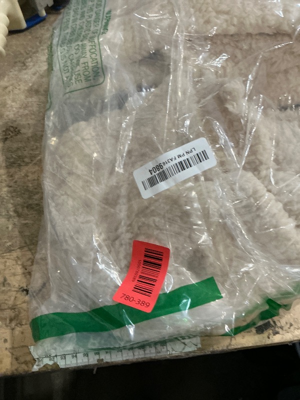 Photo 1 of 1 Pack 3 Calming Blankets Fluffy Premium Fleece Pet Blanket Soft Sherpa Throw for Dog Puppy Cat Beige Small (23" x16'')