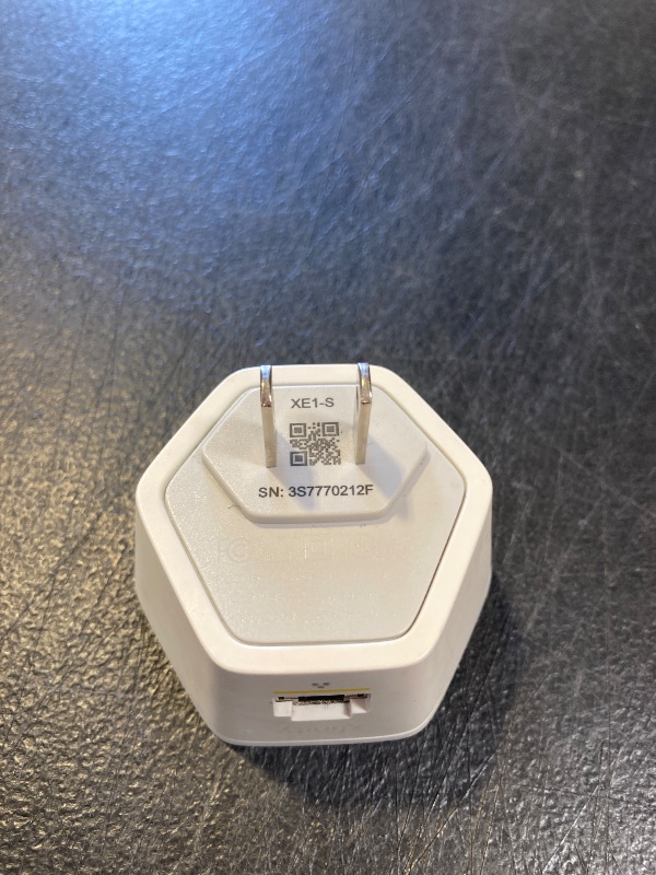 Photo 1 of (Single Pod) PE1 AC1200 Wi-Fi Pod Mesh Range Extender Compatible with Cox Panoramic Rental Router Only, Not with Customer Owned Routers (1 x Gigabit Port)
