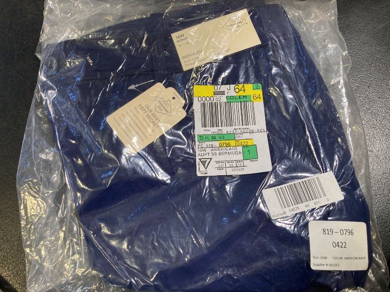 Photo 1 of St. John's Bay Women's 11 1/2" Mid Rise - Plus Easy-on + Easy-off Bermuda Short, 16w, Blue
