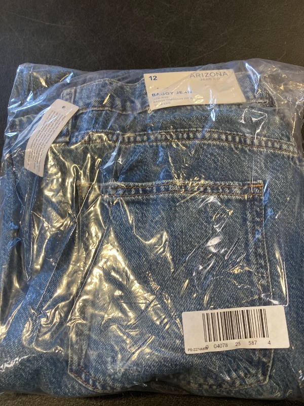 Photo 1 of Arizona Juniors Airy Drape Ripped Women's Low Rise Baggy Fit Loose Fit Jean, 12, Blue
