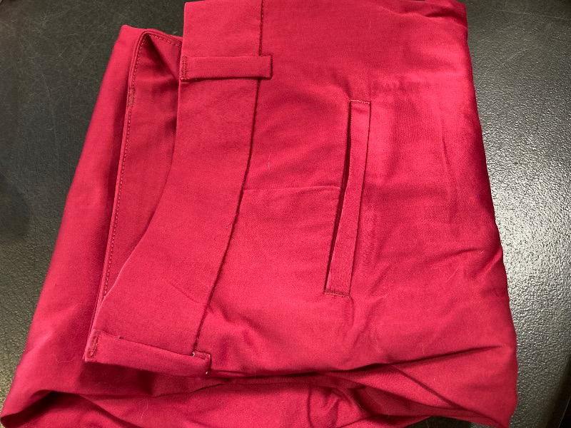 Photo 1 of Liz Claiborne Emma Cotton Sateen Womens Mid Rise Slim Fit Ankle Pant, 14, Red
