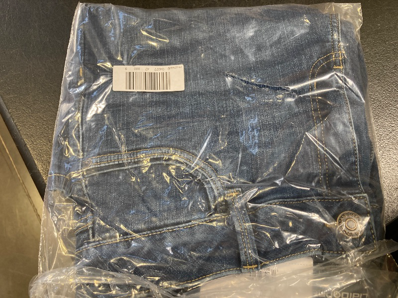 Photo 1 of Liz Claiborne Sara Womens 11" Mid Rise Bermuda Short, 14 Petite, Blue
