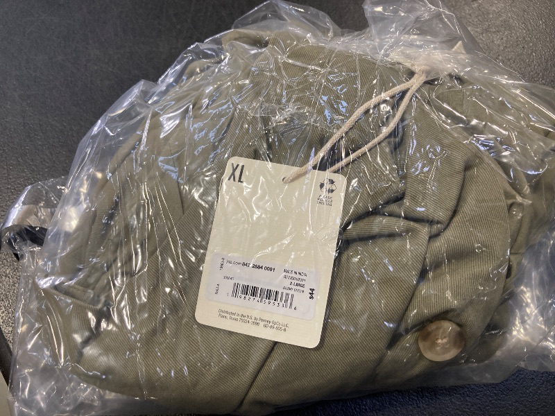 Photo 1 of A.n.a Drapey Twill Women's Vest, X-large, Green
