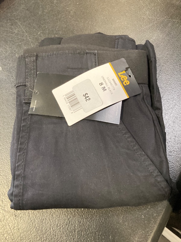 Photo 1 of Women's Lee Ultra Lux Comfort Flex-to-Go Relaxed Fit Cargo Shorts - 8 M
