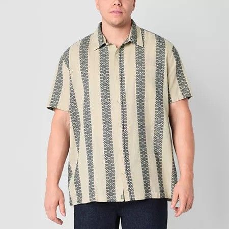 Photo 1 of Mutual Weave Men's Standard Short Sleeve Classic Fit Big and Tall Button-Down Shirt, 2x-large Tall, Beige
