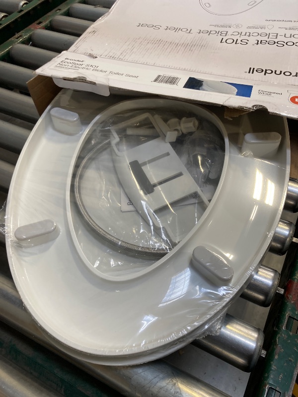 Photo 1 of Brondell Bidet Toilet Seat Non-Electric Swash Ecoseat, Fits Elongated Toilets, White - Dual Nozzle System, Ambient Water Temperature - Bidet with Easy Installation