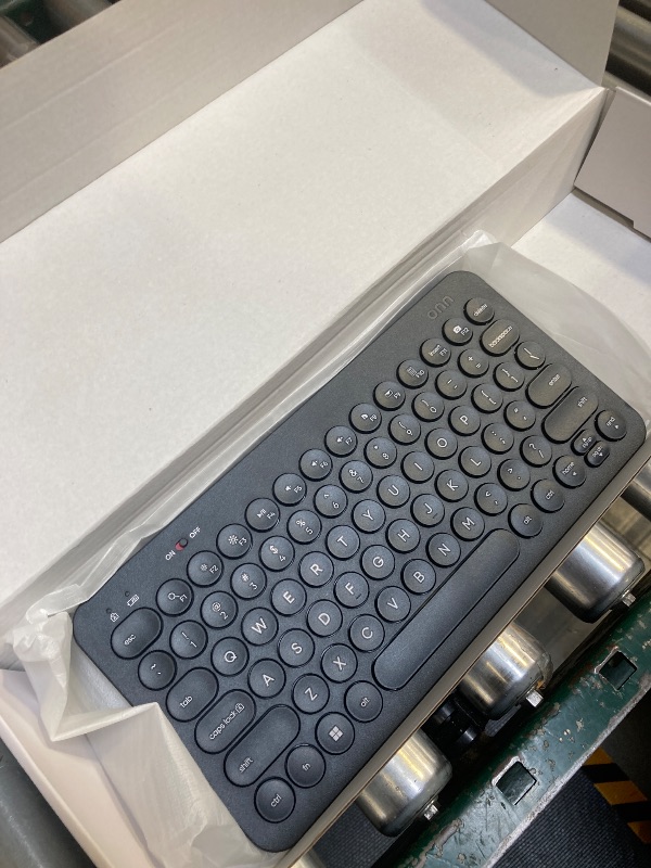 Photo 1 of Ergonomic Wireless Keyboard 