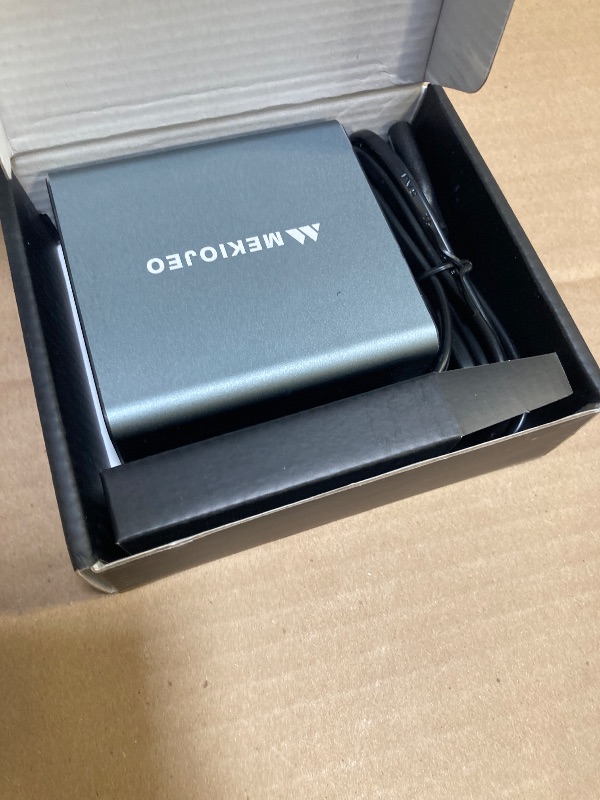 Photo 1 of Aluminum Alloy 260W USB C Charger GaN Fast USB C Charging Station 7 Ports 65W Laptop Charger for MacBook Pro/Air/iPad Pro/iPhone (Gray)